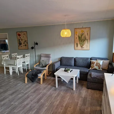 Apartment In Kabelvag